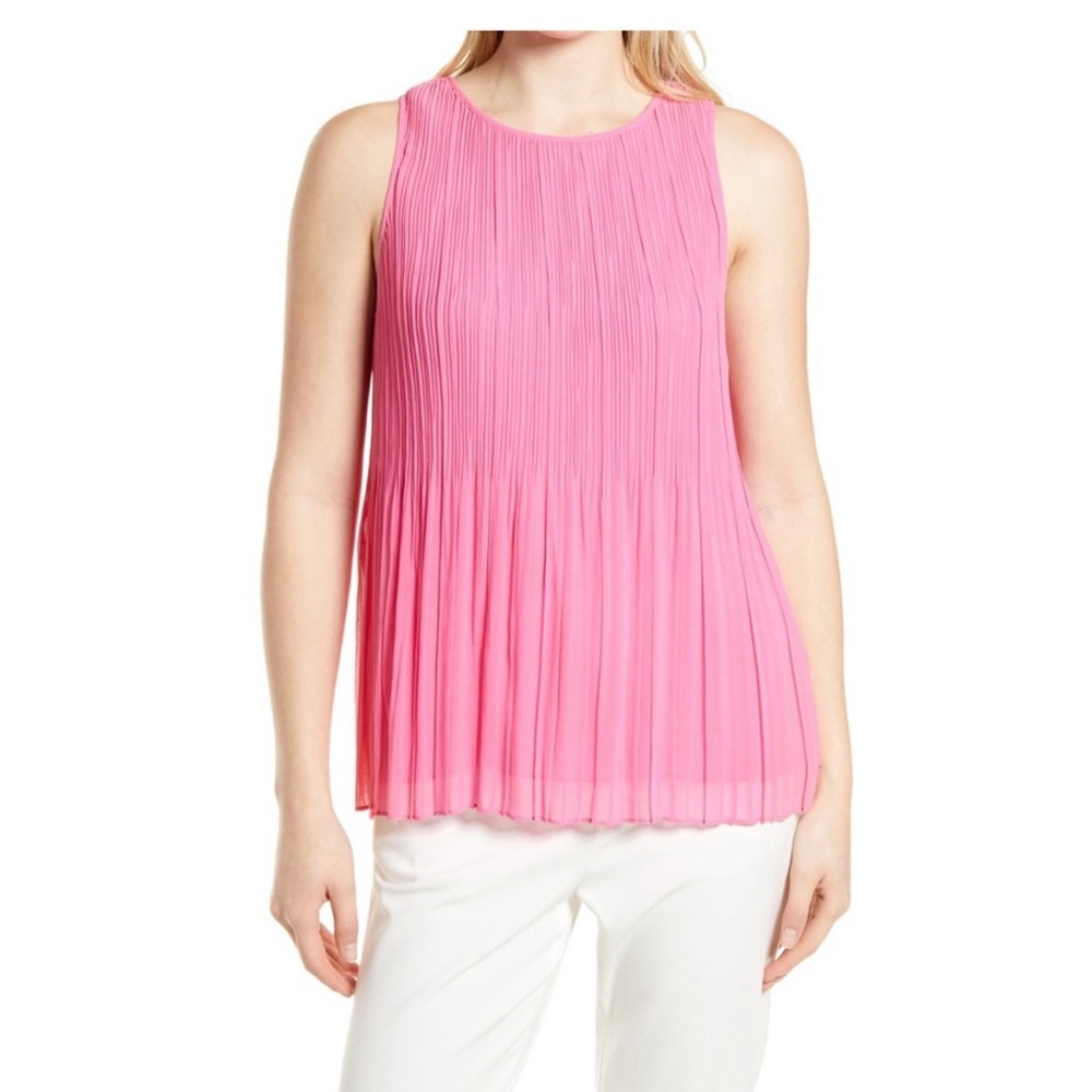 Halogen Sleeveless Pleated Georgette Top